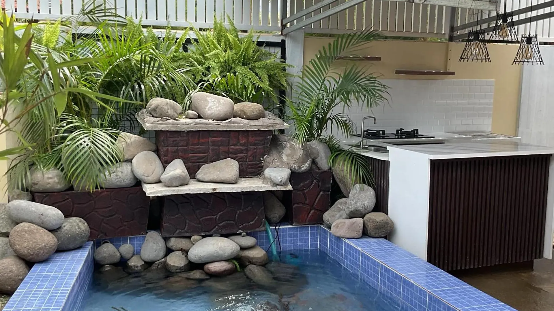 Davao Rental- Villa Conchita Residential 3Bedroom 2 Bathroom, Gazebo With Jacuzi 0*,