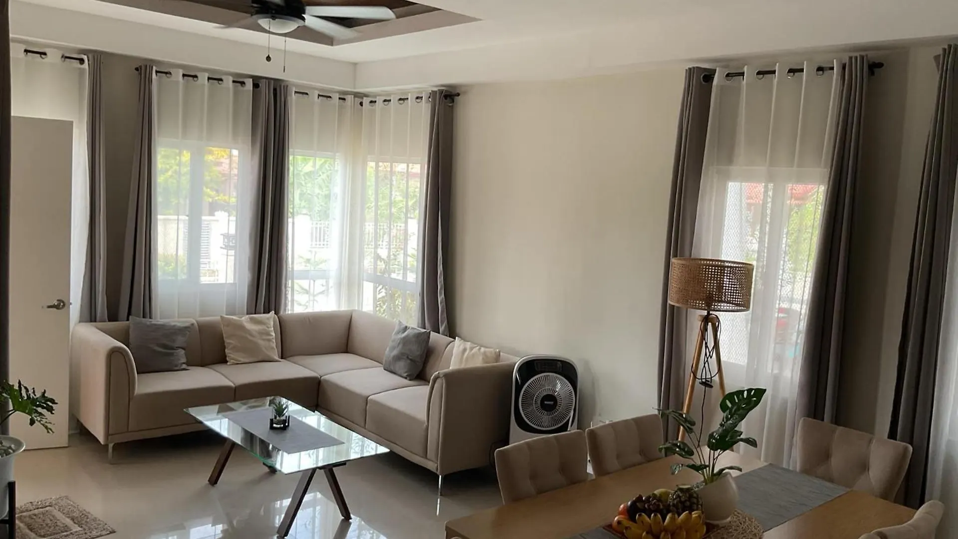 Davao Rental- Villa Conchita Residential 3Bedroom 2 Bathroom, Gazebo With Jacuzi