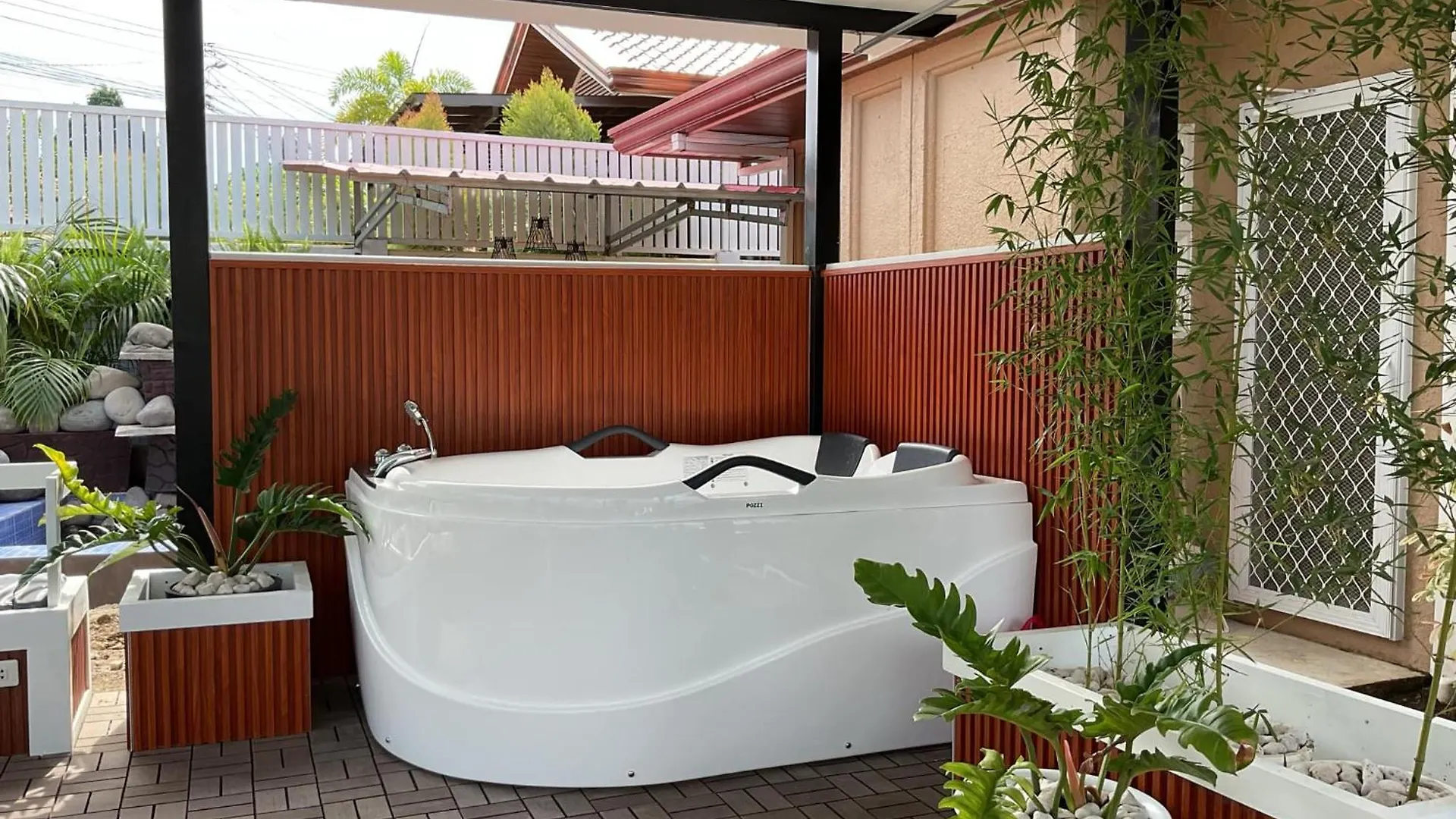 Davao Rental- Villa Conchita Residential 3Bedroom 2 Bathroom, Gazebo With Jacuzi Casa vacanze